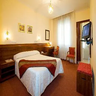 Hotel Castilla 2*