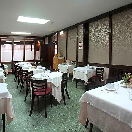 Castilla Hotel 2*