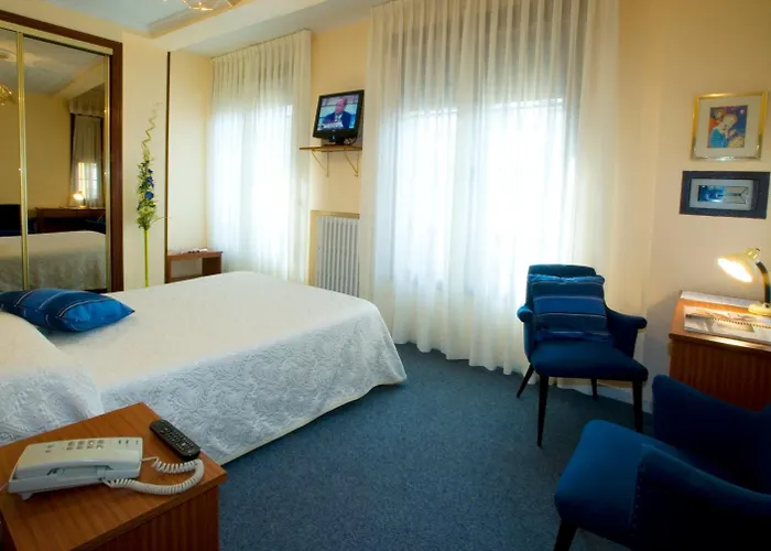 Ξενοδοχείο Castilla Χιχόν